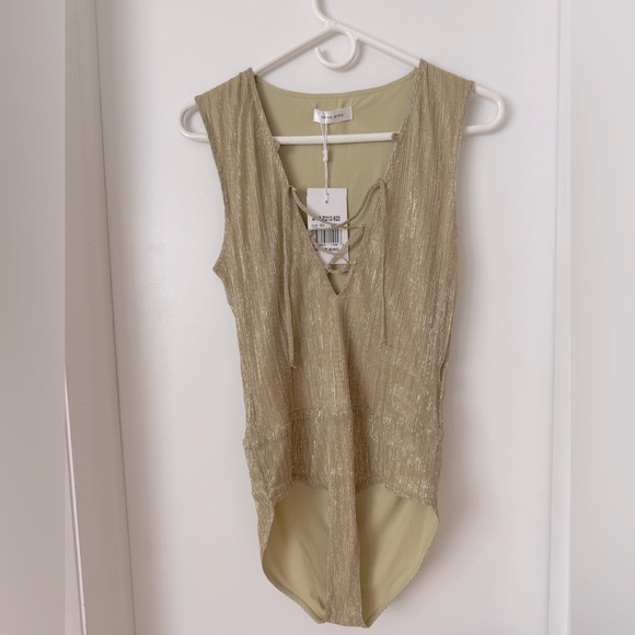 Anine Bing Gold Metallic Laceup Bodysuit NWT - Picture 2 of 5